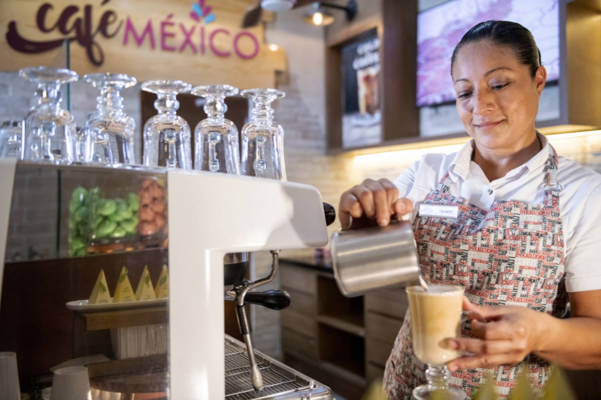 WYNDHAM ALLTRA PLAYA DEL CARMEN CAFE MEXICO